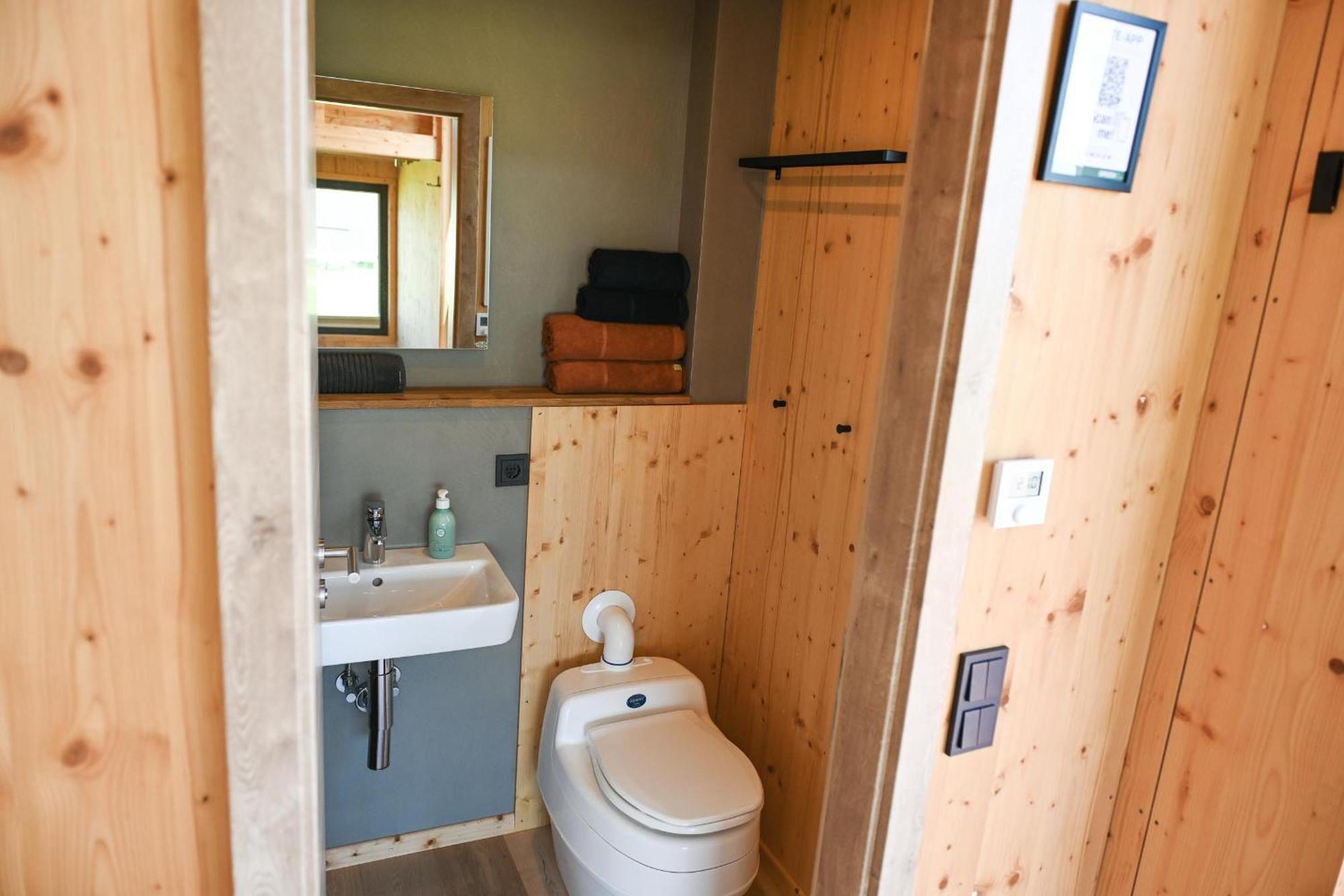 Tiny House Nature 12 Innenlage - Green Tiny Village Harlesiel 卡罗利嫩西尔 外观 照片